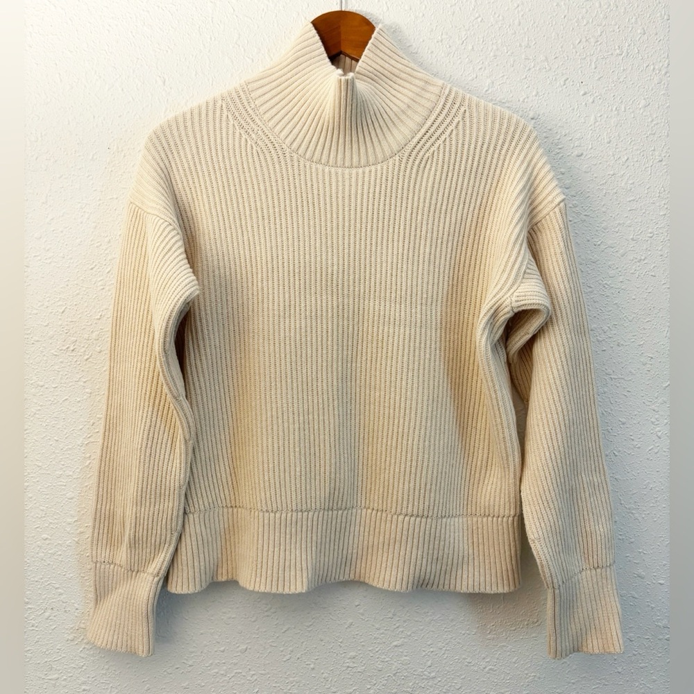 Everlane Organic Cotton Boxy Turtleneck Sweater Beige Ivory Size Small